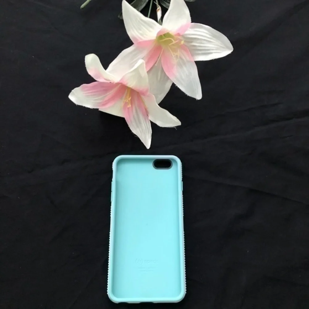 - - BRAND NEW Speck IPhone 6plus/6s plus c…